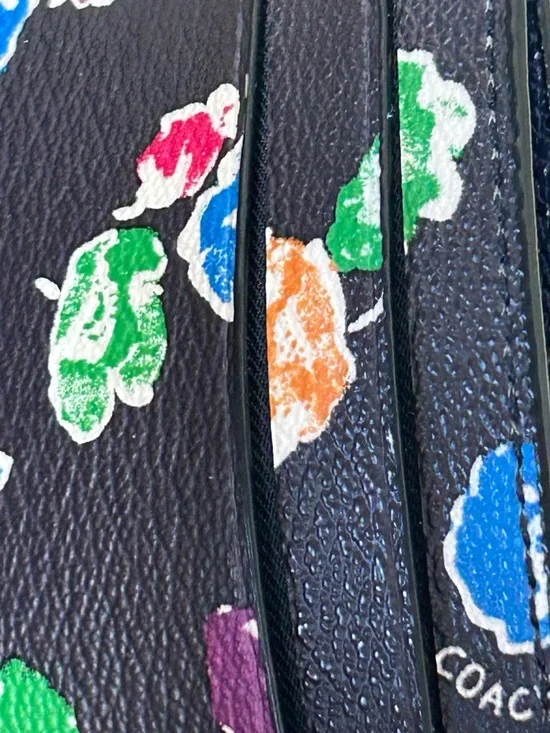 Coach Black Floral Pebbled Leather Card Sleeve Approx. 4 x 2.5 - Picture 7 of 11